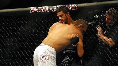Randy Couture lost his UFC title to Vitor Belfort shortly after this moment in a fluke incident